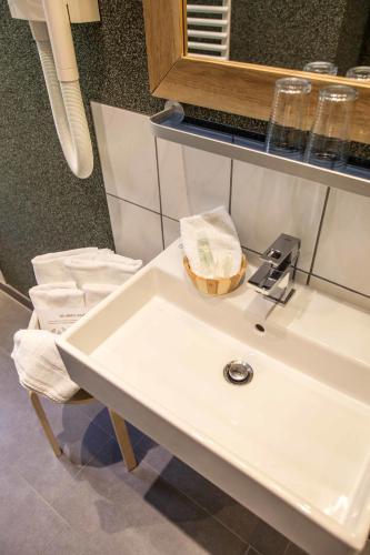 ランゲスハイムにあるHotel Im Tannengrundのギャラリーの写真