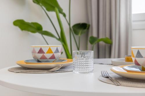 Φαγητό σε αυτό το διαμέρισμα ή κάπου εκεί κοντά