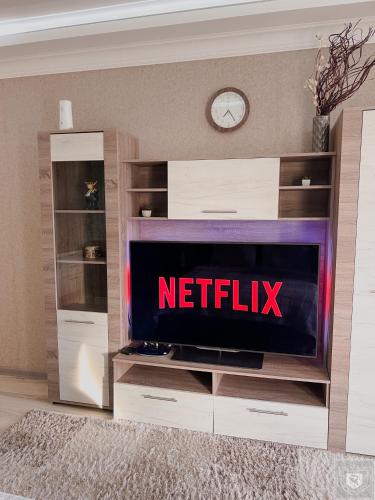TV a/nebo společenská místnost v ubytování RentHouse Apartments Elegant