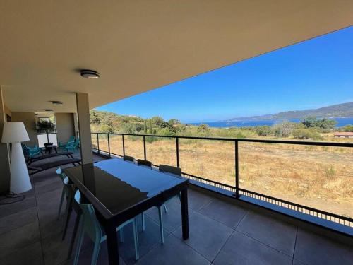 Spacieux appart- 6PERS- VUE MER- 2 min de la plage