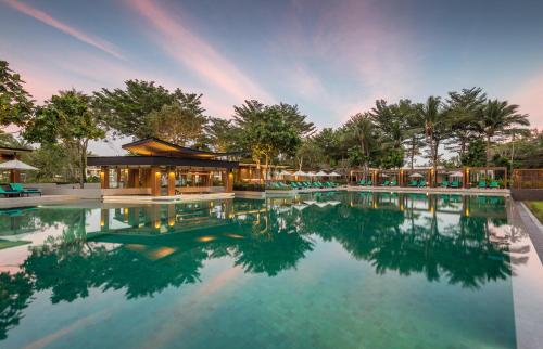 Dusit Thani Krabi Beach Resort — Swimming pool