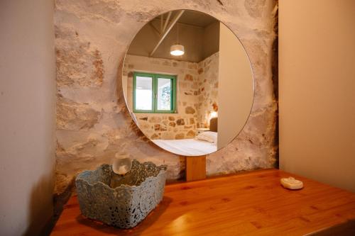 Ένα μπάνιο στο Tsantri Olive Grove residence