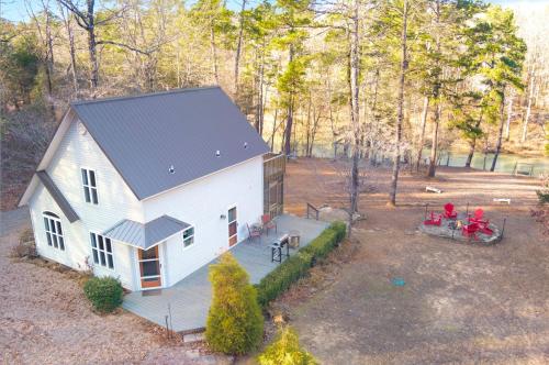 Crooked H Cabin-On Mulberry River