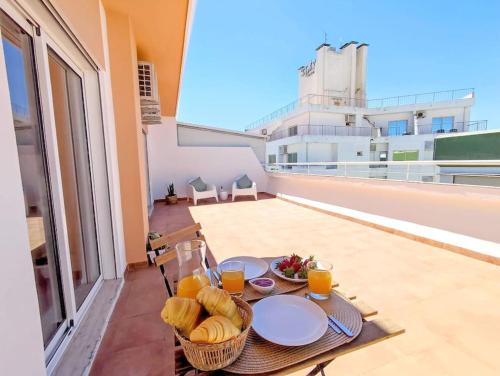 Lovely Terrace Apart. Downtown