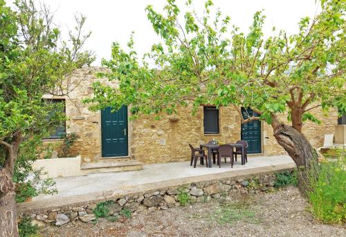 Gallery image of Petrakis Cretan Homes in Kissamos