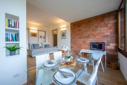 The Stylish Flat 900m from Cerro Beach - Happy Rentals