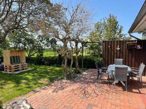 Un jardín fuera de Fewo Obsthof Matthies
