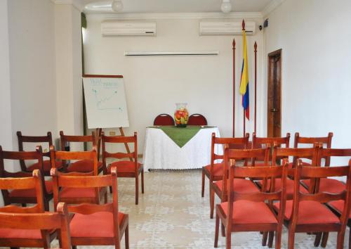 Zona business o sala de conferencias en Hotel Majayura Sol