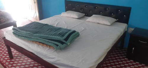 Cama o camas de una habitación en SPOT ON Ahaar