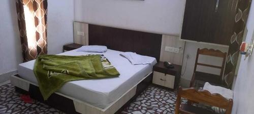 OYO Hotel Second Home – Photos 3