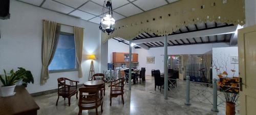 Restaurace v ubytování Omah Tegal Panggung 44