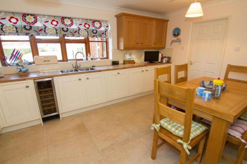 2 Priory Court – Photos 3