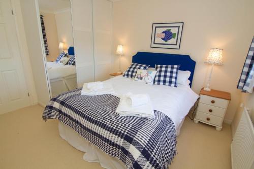 2 Priory Court – Photos 2