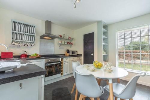 Forge Cottage – Photos 5
