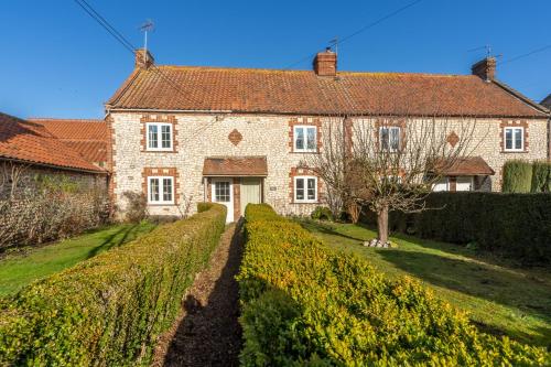 Froggy Cottage – Photos 2
