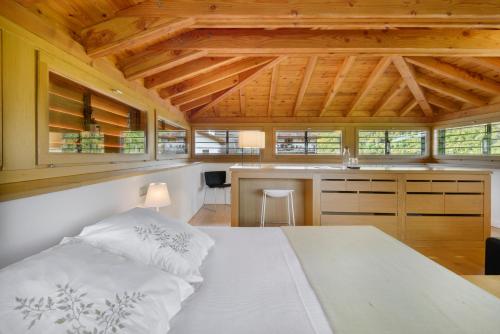 Кровать или кровати в номере Hotel Rural Torre de Úriz