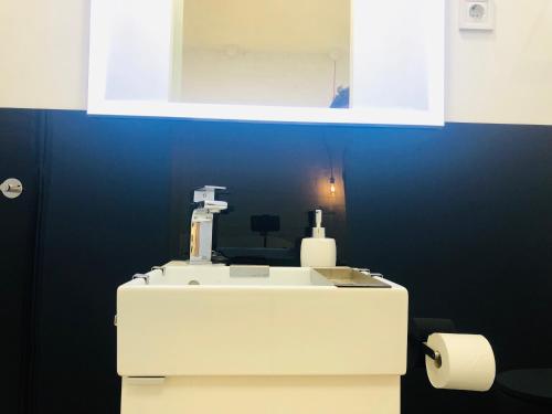 Apartamento con encanto en zona Tirso de Molina-Sol