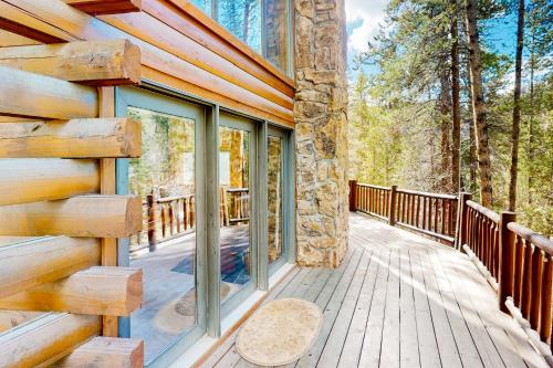 Atkins Cabin – Photos 2
