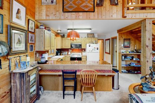 Atkins Cabin – Photos 3