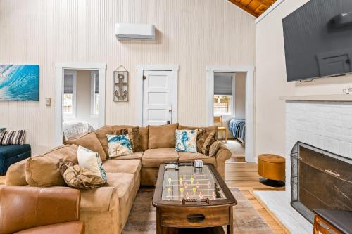 Airy Atlantic Abode – Photos 4