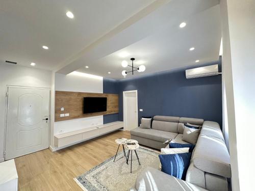 Luxurious seaside apartment