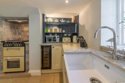 Chestnut Cottage – Photos 3