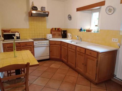 Galeriebild der Unterkunft GITE LE PRESSOIR DE LA BAIE 20 km DU MONT ST MICHEL in Le Val-Saint-Père