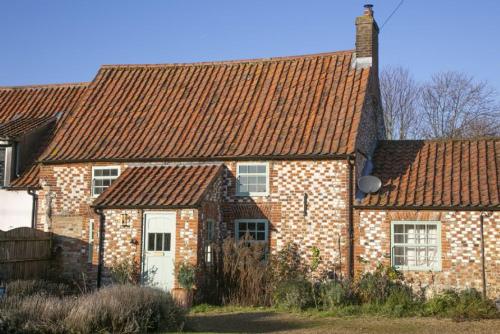 Cherry Tree Cottage – Photos 2