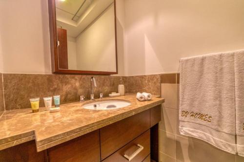 Koupelna v ubytování Bellavista - High Floor - 1BR - 29 Boulevard - Burj Khalifa & Fountain View