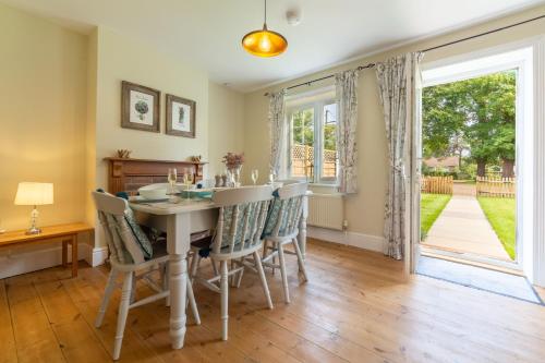 1 Hall Lane Cottages – Photos 3