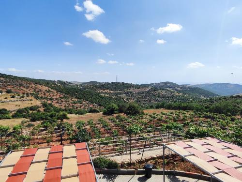 Fotografie z fotogalerie ubytování Chalets in the middle of Ajloun forests شاليه و مزرعة في وسط غابات عجلون v destinaci Ajloun