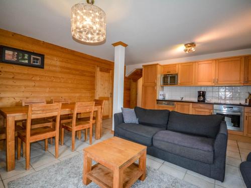 Appartement Morzine 64m² - Proche remontées mécaniques, WiFi, Sauna, Parking, 6 Pers. - FR-1-684-61