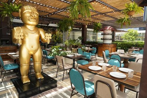 Hotel Sabana Parkにあるレストランまたは飲食店