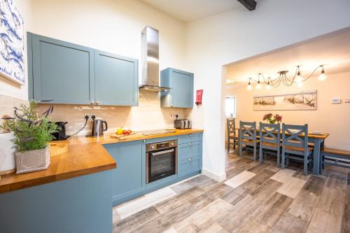 Eastgate Cottage and Hideaway – Photos 2