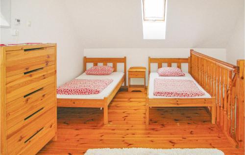 Katil atau katil-katil dalam bilik di 1 Bedroom Gorgeous Home In Choczewo