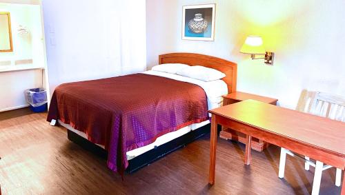 Cama o camas de una habitación en Thunderbird Motel Hillsboro