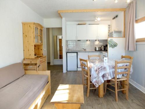 Appartement rénové au pied des pistes avec balcon à Tignes