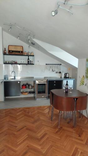 Apartment LaTi