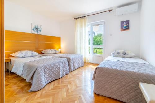 City Apartment 4 & 6