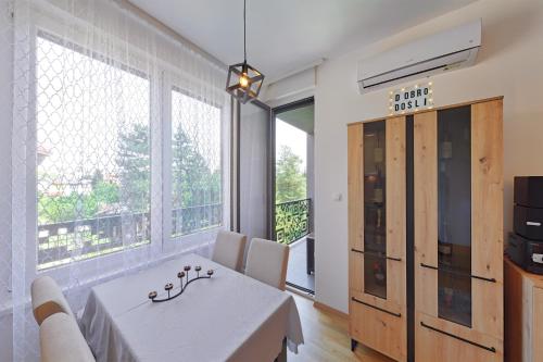 Μια τηλεόραση ή/και κέντρο ψυχαγωγίας στο Apartman Mia Banjaluka