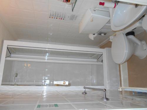 Een badkamer bij Cranborne Guest Accommodation Exclusively for Adults