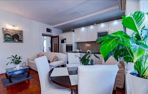Apartments by the sea Korcula - 9000