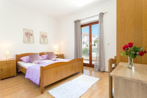Apartments by the sea Okrug Gornji, Ciovo - 9693