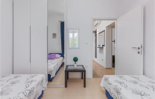 Katil atau katil-katil dalam bilik di Amazing Home In Fazana With Kitchen