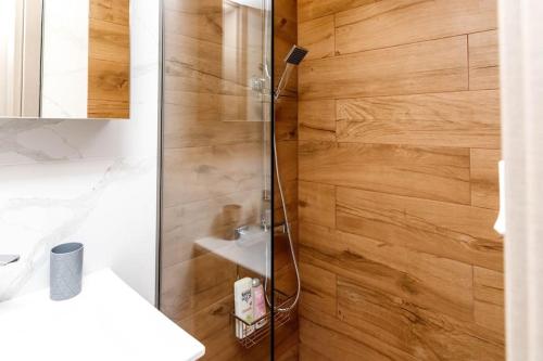 LK Apartment -B- Metro Larissis 6' Walk - Athens