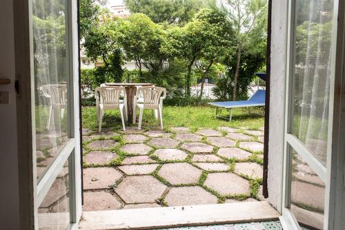 M297 - Marcelli, trilocale con giardino a 100 m. dal mare