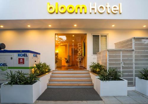 La fachada o entrada de Bloom Hotel - HSR Layout Sector 3