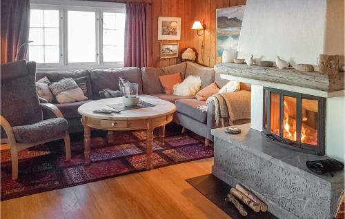 Χώρος καθιστικού στο 3 Bedroom Lovely Home In Beitostølen