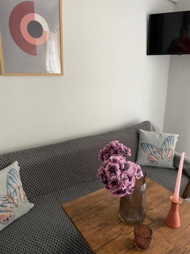Small Beauty Studio