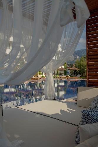 La alberca dentro o cerca de Palmonte Suites Hotel & SPA